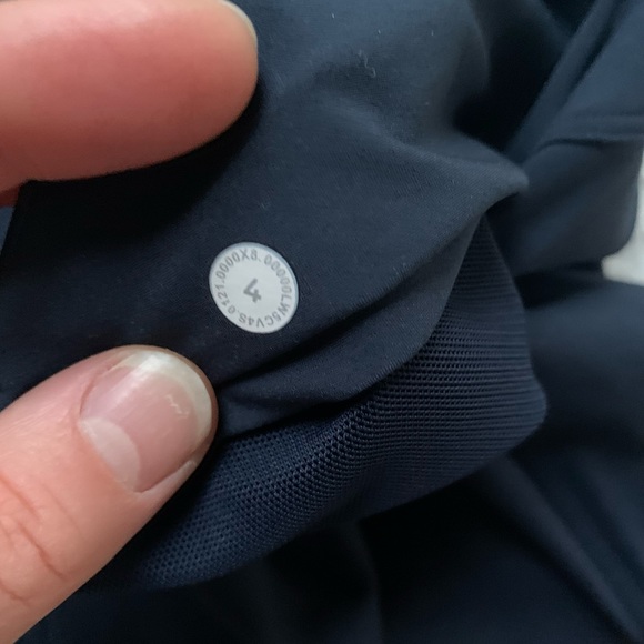 Lululemon Stretch High-Rise Jogger 
Full Length - Picture 2 of 2